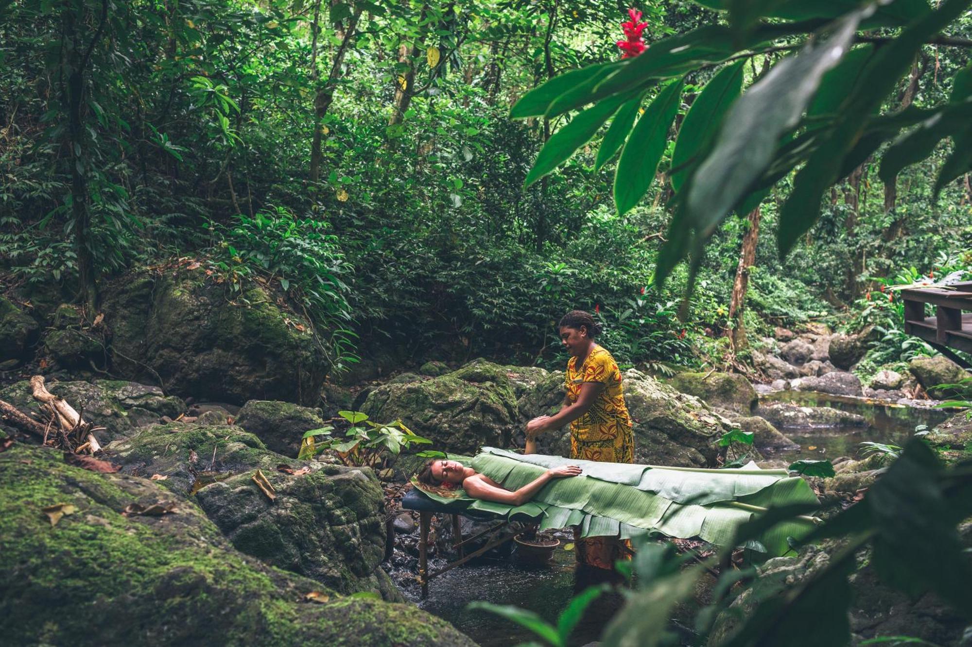 Koro Sun Resort & Rainforest Spa Savusavu Kültér fotó